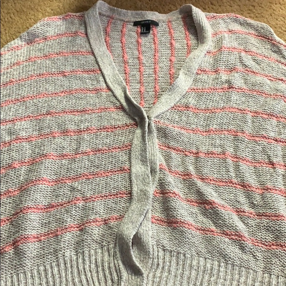 Sweater - Picture 3 of 3